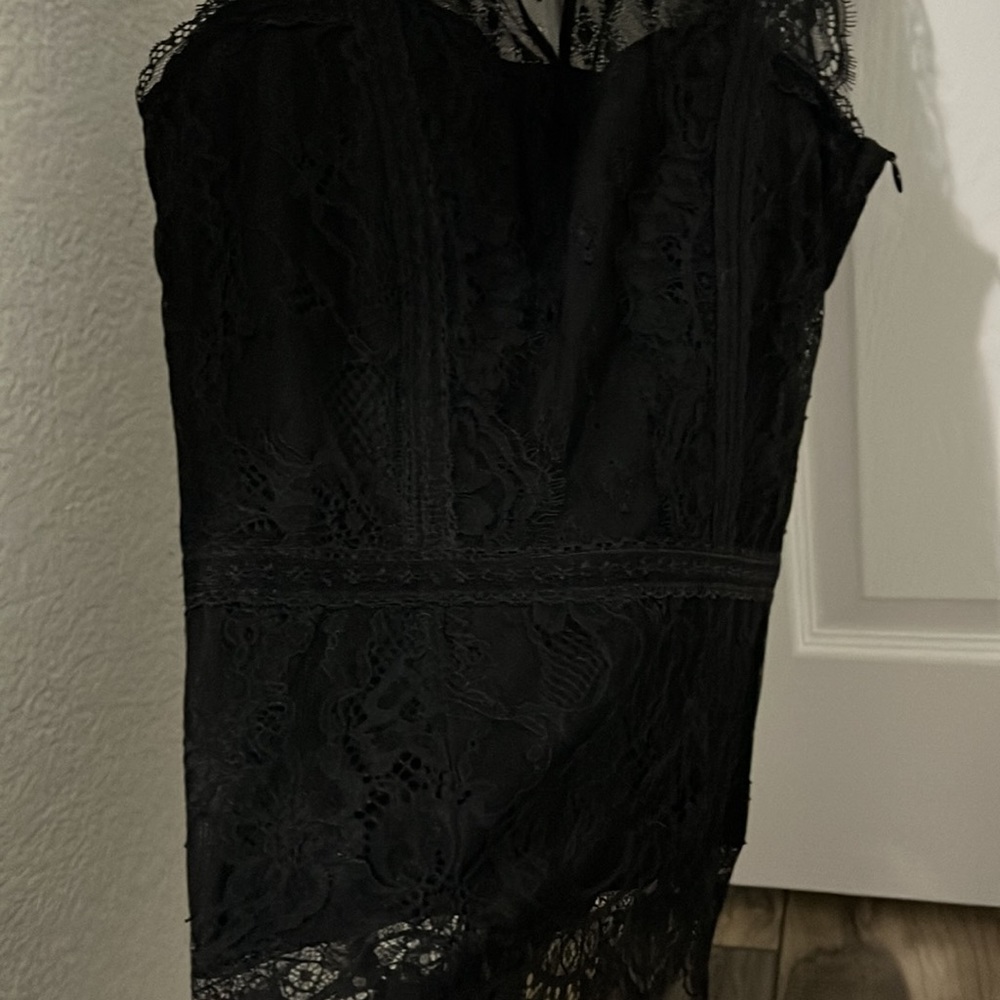 Top - Picture 2 of 3